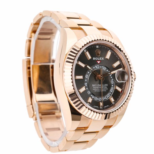 Rolex Sky-Dweller 326935